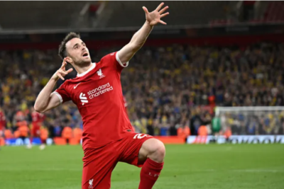 ليفربول يُحيي الذكرى الأولى لرحيل ديوجو جوتا برسالة مؤثرة.. وتمثال “Forever 20” يخلد أسطورة الرقم 20