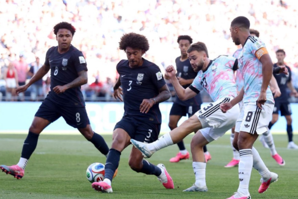 بلجيكا تصمد أمام انتفاضة أمريكا وتحجز بطاقة ربع النهائي بعد ليلة دي كيتيلاري في كأس العالم 2026