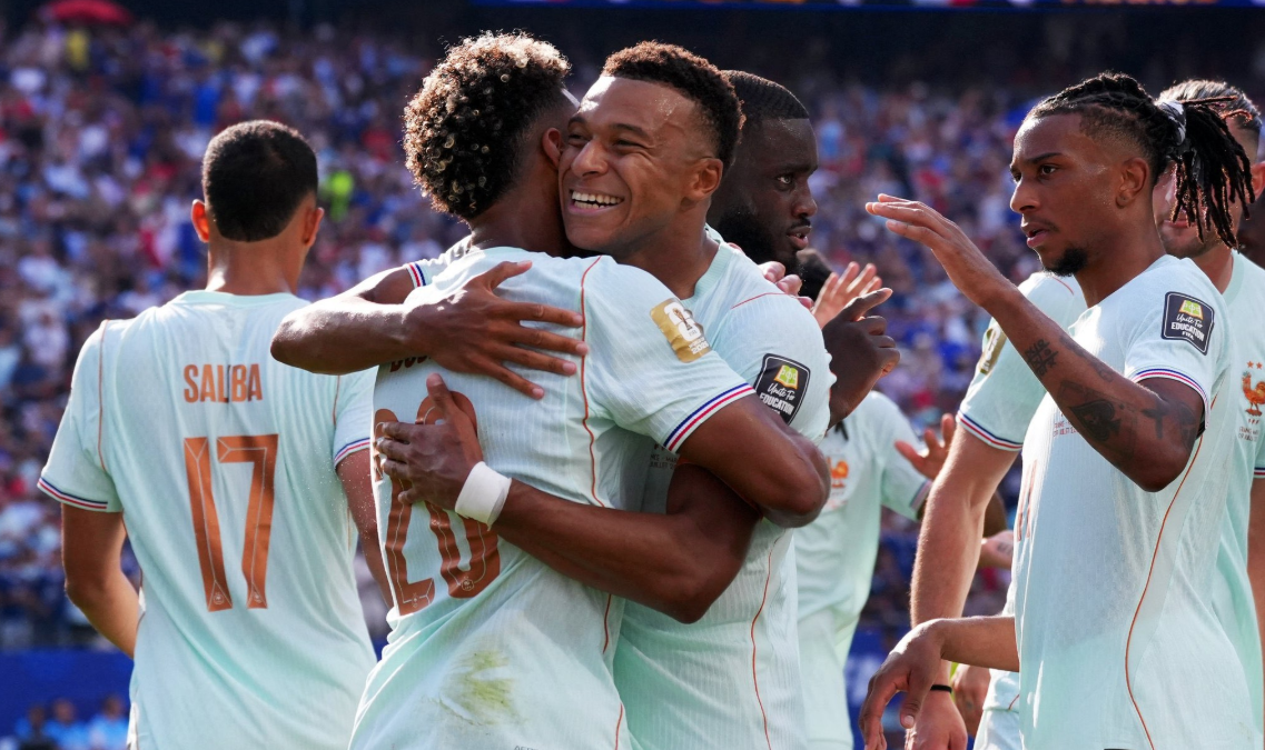 صراع العمالقة في نصف النهائي.. مقارنة تكشف من يتفوق بين فرنسا وإسبانيا في كأس العالم 2026