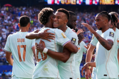 صراع العمالقة في نصف النهائي.. مقارنة تكشف من يتفوق بين فرنسا وإسبانيا في كأس العالم 2026
