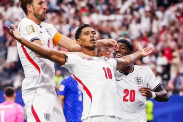 بعد صدمة الخروج من كأس العالم.. رسالة غير متوقعة تبكي بيلينجهام وتكشف كواليس مؤثرة داخل معسكر إنجلترا