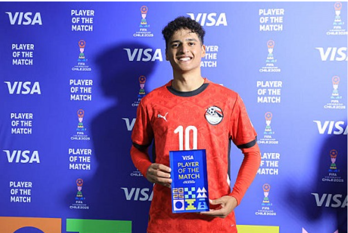 كولر يطلبه من جديد.. نجم الأهلي يتلقى عرضًا أوروبيًا للرحيل في الميركاتو الصيفي