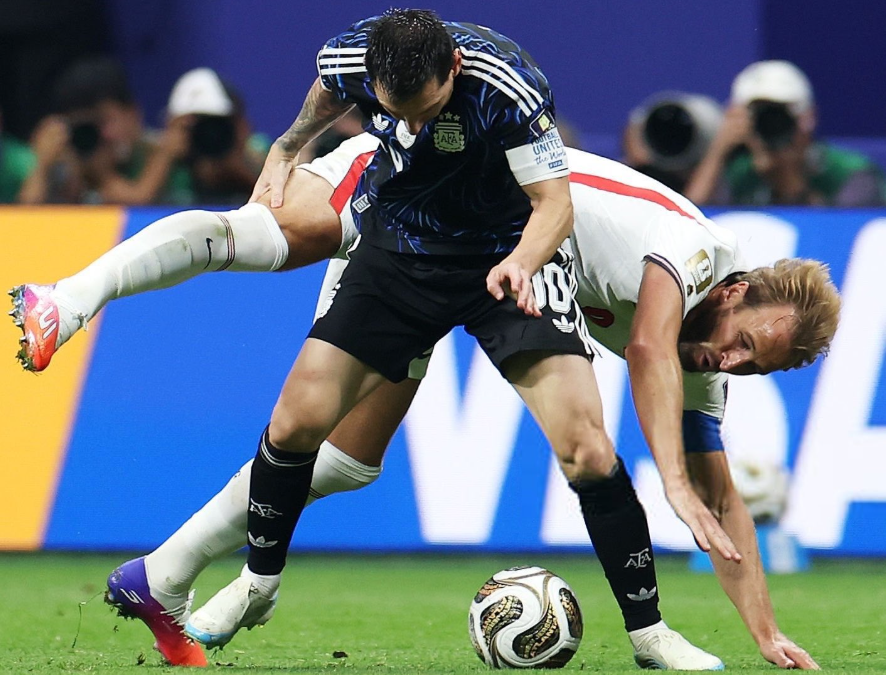 ميسي يقود الأرجنتين إلى نهائي كأس العالم 2026.. ريمونتادا قاتلة تُسقط إنجلترا في الوقت القاتل