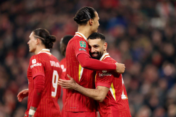 محمد صلاح وفان دايك على أعتاب لم الشمل.. بشكتاش يخطط لصفقة تاريخية