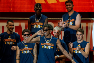 لامين يامال يسخر من الأرجنتين خلال احتفالات إسبانيا بكأس العالم 2026.. ورسالة مثيرة بعد أزمة نهائي المونديال