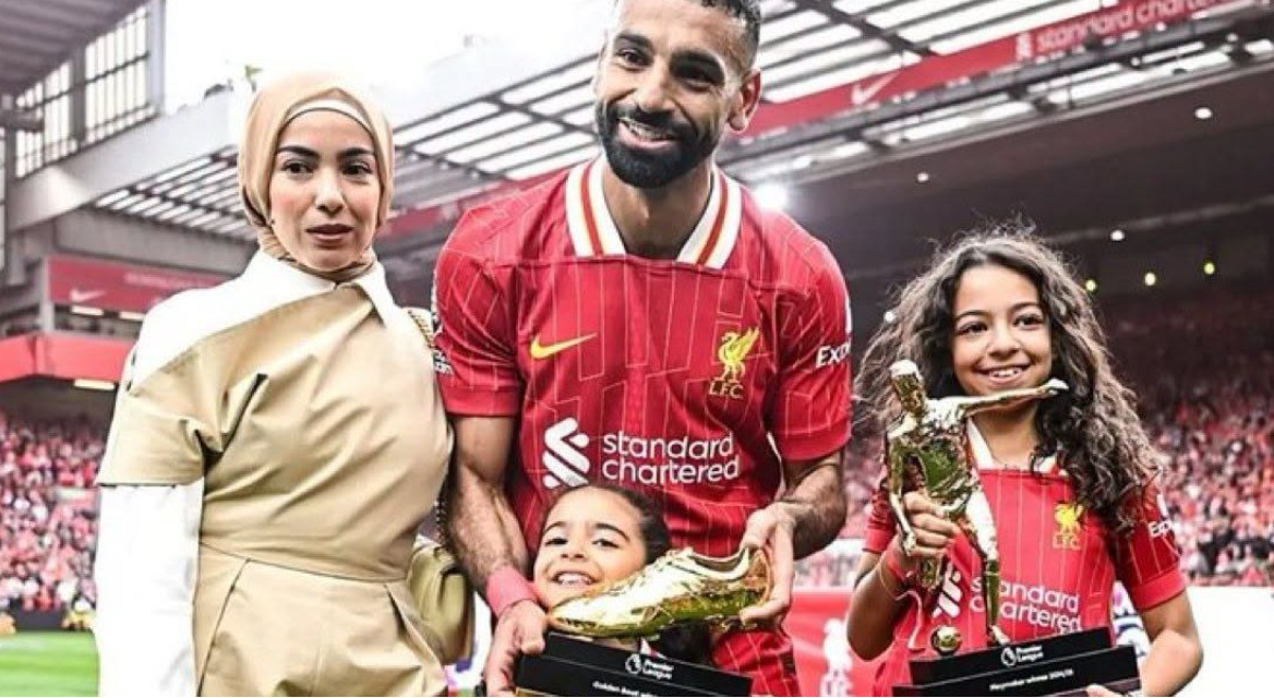 سر انتقال محمد صلاح المحتمل إلى بشكتاش.. العائلة تدخل على خط القرار