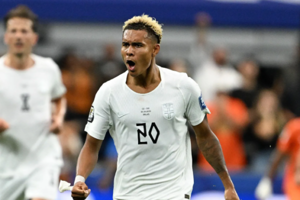 أرسنال وتوتنهام يتنافسان على ضم نوسا بعد تألقه في كأس العالم 2026