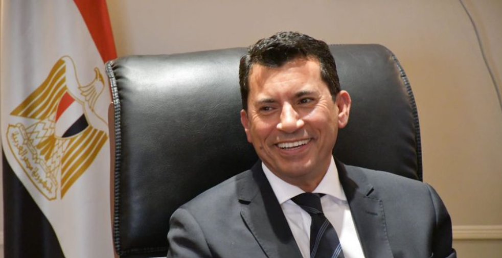 أشرف صبحي يحسم الجدل.. موقف نهائي من رئاسة الزمالك